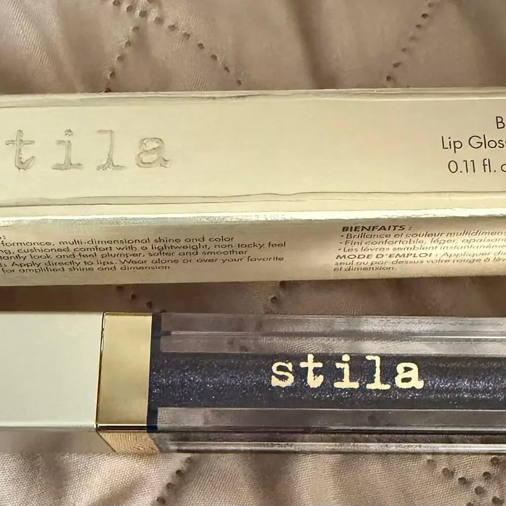 Stila lip gloss in shade